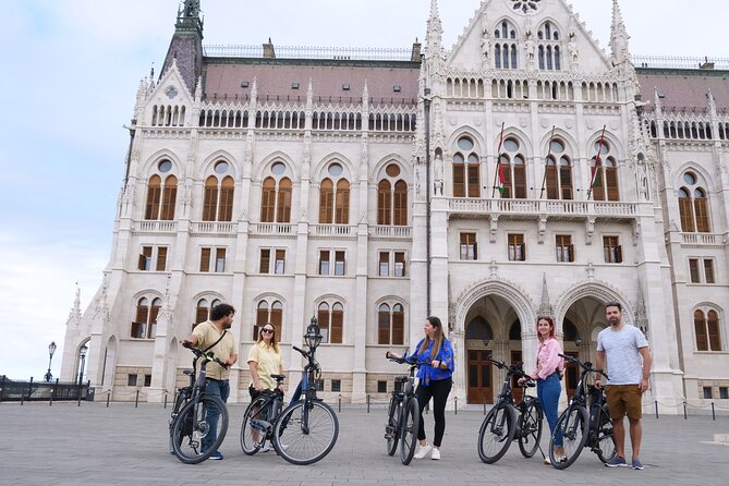 3-Hour Budapest E-Bike Adventure! - What the small group changes