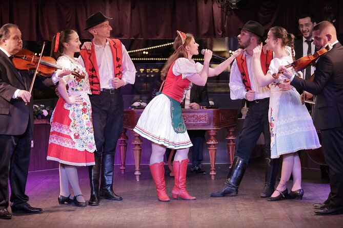 4 Course Dinner Cruise with Operetta, Folk Show and Welcome Drink - Is $109.33 a fair price?