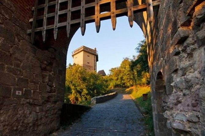 Along the shore of Danube river, private tour - Why the Danube Bend makes a good day from Budapest