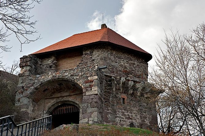 Along the shore of Danube river, private tour - Visegrad Upper Castle and the Danube view