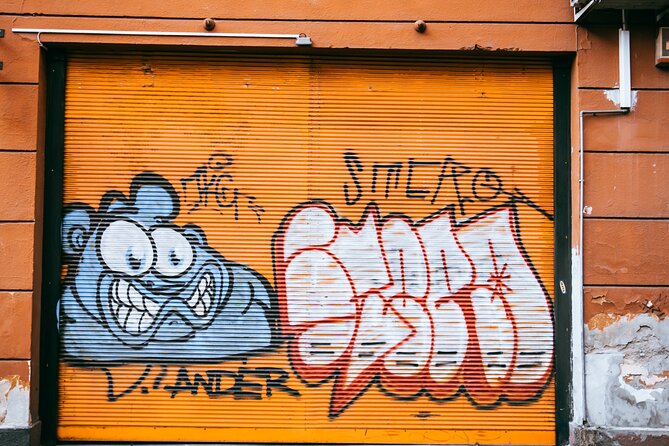 Alternative Street Art Free Walking Tour of Budapest - The history behind the colors