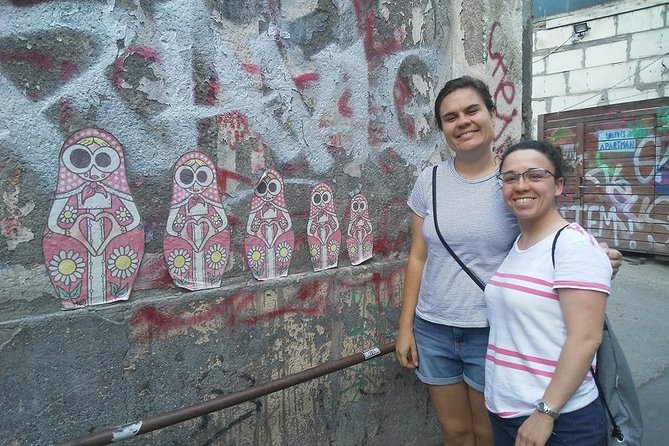 Alternative Street Art Free Walking Tour of Budapest - Walking the Jewish Quarter beyond the postcard route