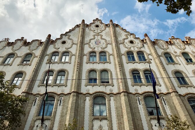 Art Nouveau Treasures of Budapest – Exclusive Private Tour - Gutenberg Square and the Miksa Róth connection