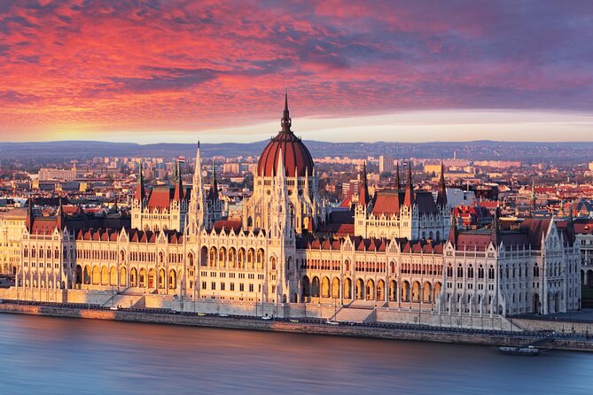 Best of Budapest Tour - Parliament and the Pest-side city center
