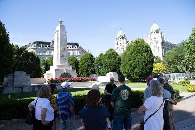 Born Under The Red Star - The History of Communism in Hungary - Private Tour - Soviet Heroic Memorial: where the story begins