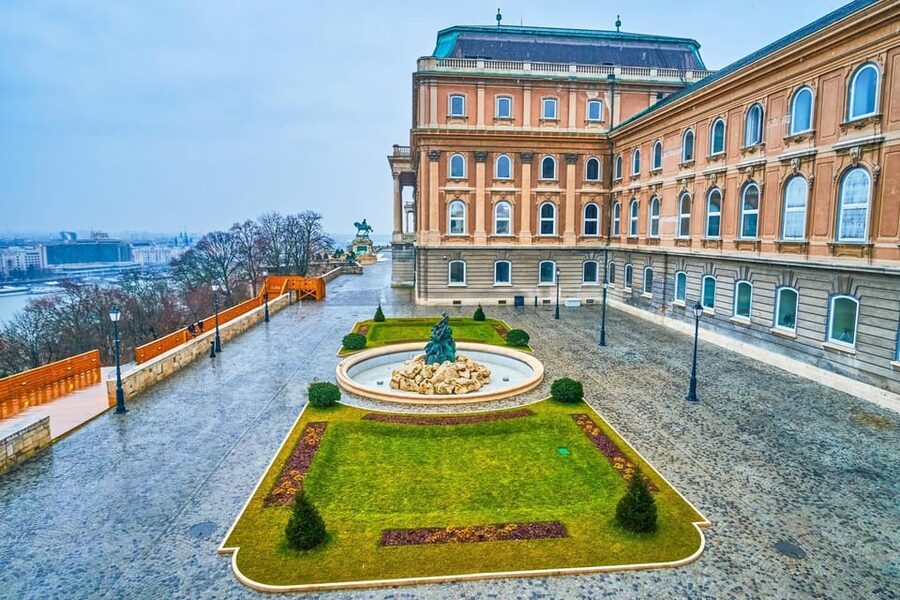 Buda Castle District and Matthias Church Private Tour - Who will get the most from this experience?