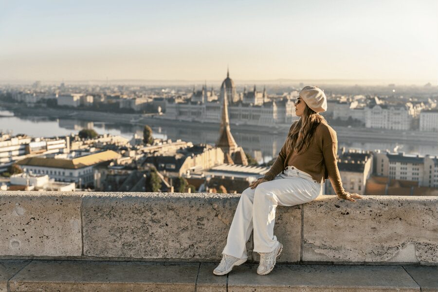 Buda Castle: Private photoshoot with a local guide - Key points about this Buda Castle photo session