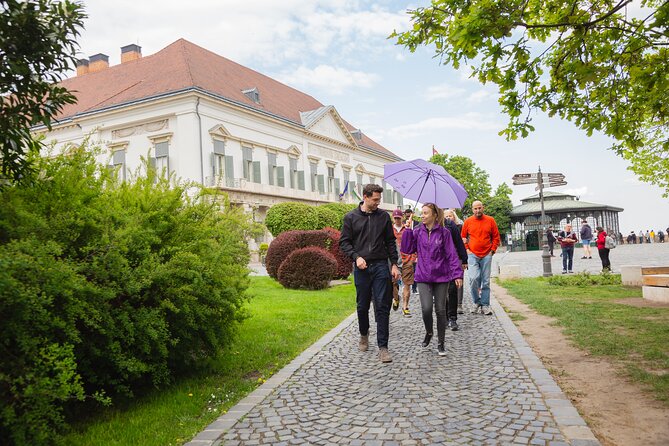Buda Castle Tour: Fisherman's bastion and hidden gems - Why Buda Castle works best on foot