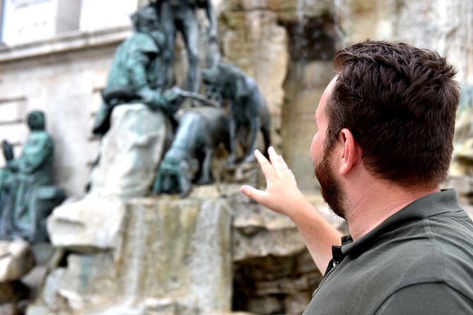 Buda Castle Walking Tour with Matthias church entry, Cake&Coffee - Matthias Church and the crowned Mary story