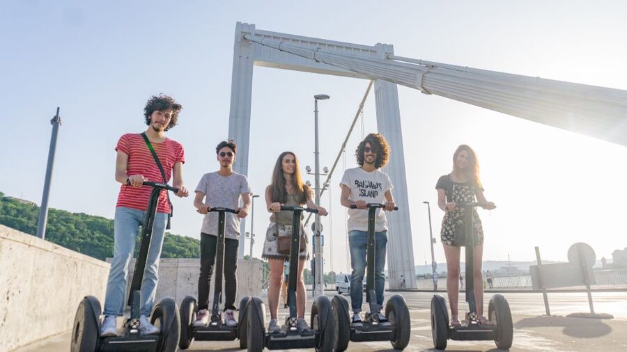 Budapest: 1.5-Hour Fun Segway Sightseeing - Starting at Katsuhayabi ki-dojo