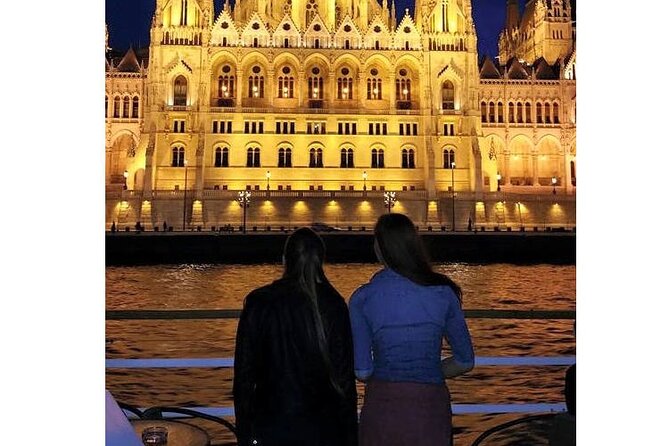 Budapest: 1-Hour Highlights Cruise with Welcome Drink - The dock at Dock 42 and the practical details