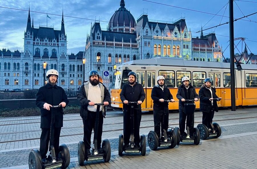 Budapest: 1 Hour Instagram Segway Tour - A quick ride through Budapest’s two riverfronts