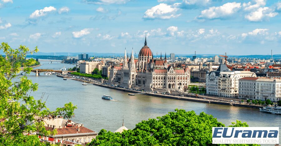 Budapest: 3-hour City Tour with Castle Walk + 1-hour Cruise - Parliament and the crossing to Castle Hill