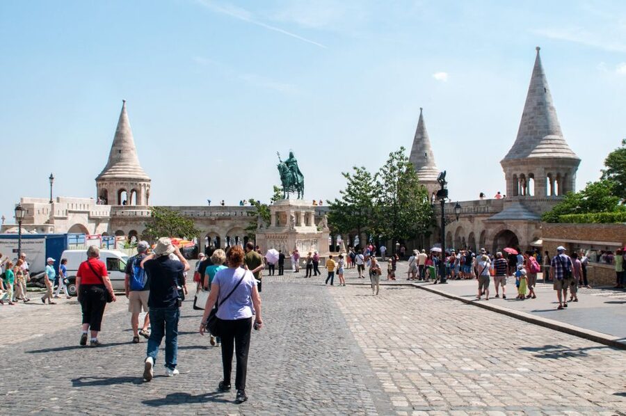 Budapest: 3-Hour Live Guided Sightseeing Tour - What this Budapest tour is really for