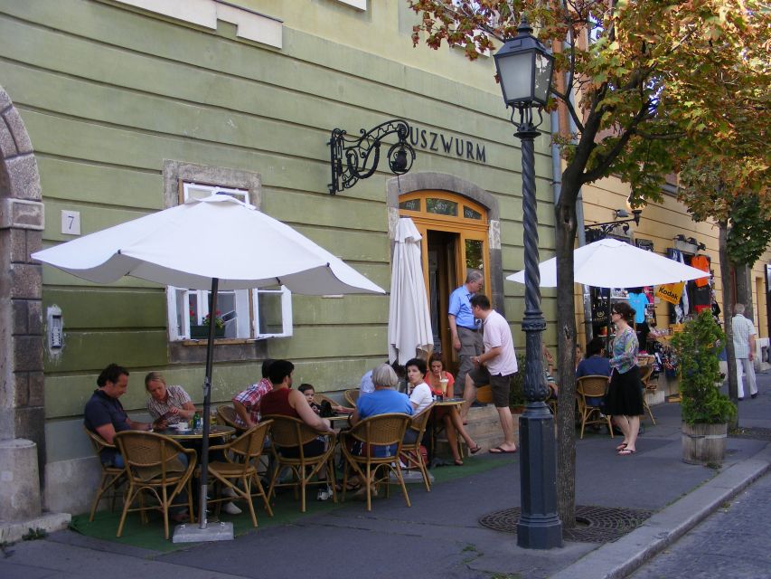 Budapest 3-Hour Private Walking Tour with Route Options - Four ways to meet Budapest