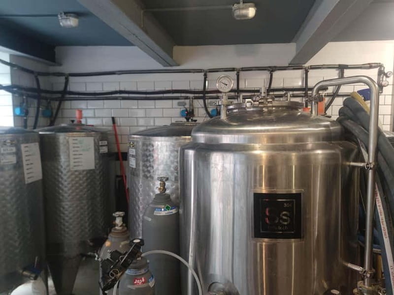 Budapest: 9-tier Hungarian & Craft Beer Tasting w/ snacks - Finishing with pálinka