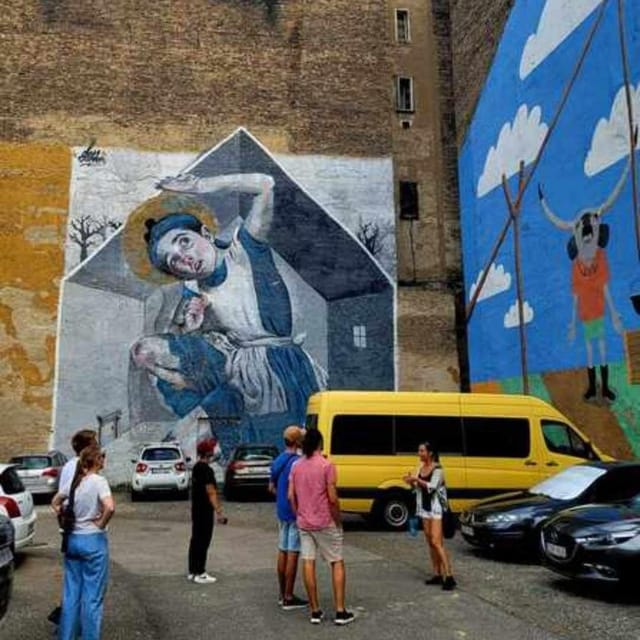 Budapest: Alternative Street Art & Jewish Tour - Reading Budapest through its murals