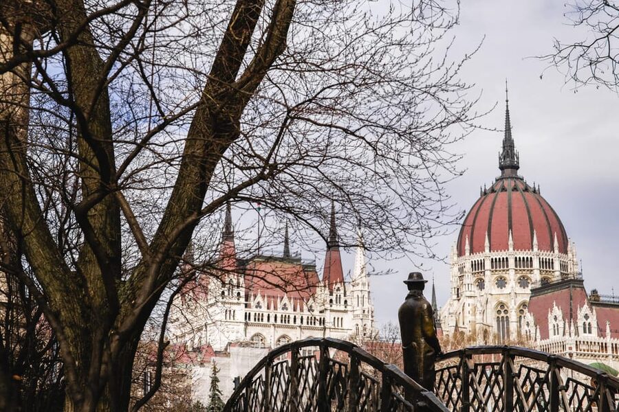 Budapest: Assist the Authorities Outdoor Escape Room Game - How the Outdoor Escape Game Works