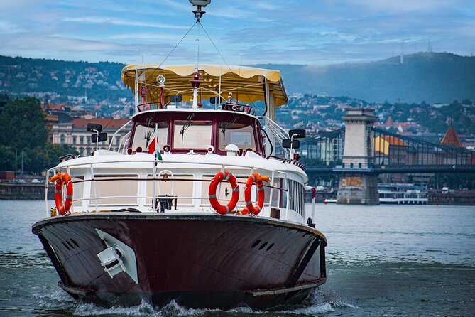 Budapest Audio Guide Cruise with Day, Sunset and Night Options - Budapest from the Danube in one hour
