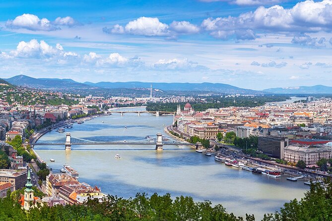 Budapest Audio Guide Cruise with Day, Sunset and Night Options - Pest’s bridges and grand waterfront