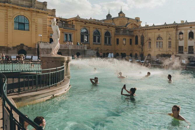 Budapest BeerSpa with Unlimited Beer and Optional Széchenyi Bath - Finding the entrance at Állatkerti krt. 9