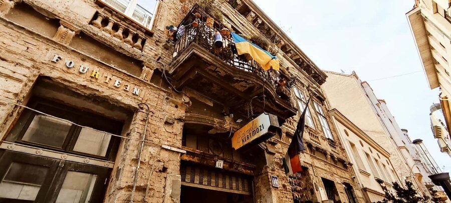 Budapest: Best of Downtown and Jewish Quarter Tour - What the $23 price really gets you