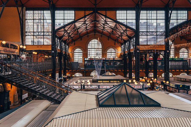 Budapest: Book A Local Host - A Host Who Can Add Context, Not Just Directions
