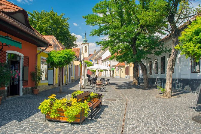 Budapest-Bratislava One-Way Sightseeing Transfer - How much value do you get for $314.16?