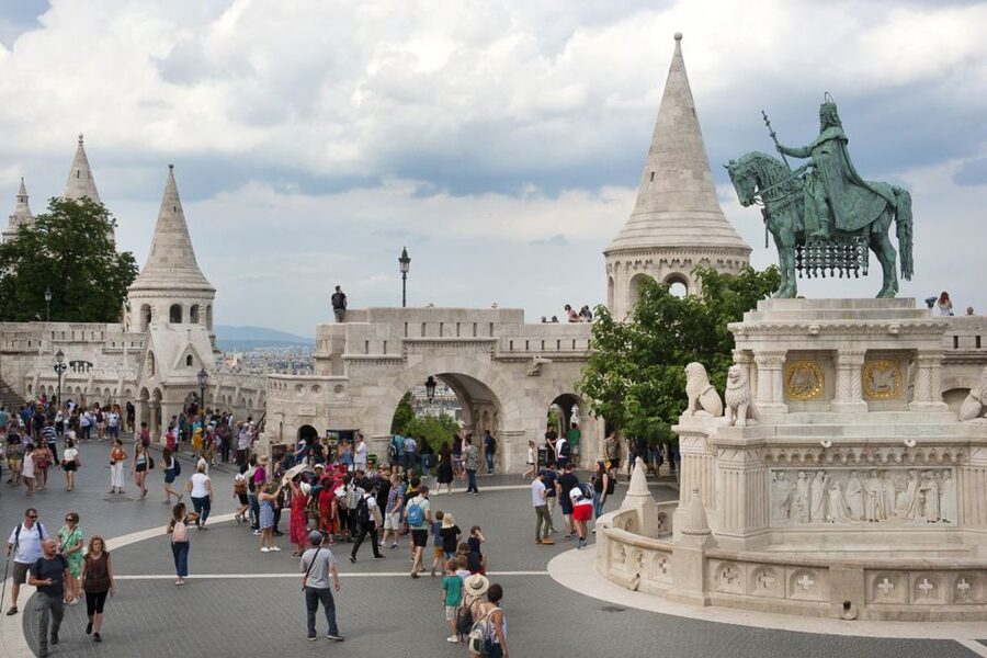 Budapest: Buda Castle District Walking Tour - Matthias Church: a strong first stop