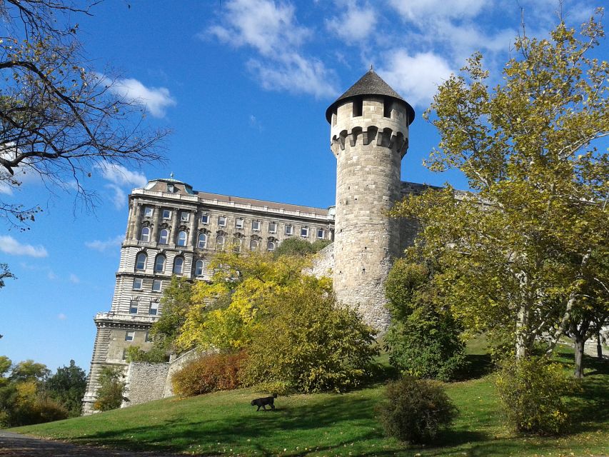 Budapest: Buda Castle Private Walking Tour - Matthias Church and Holy Trinity Square