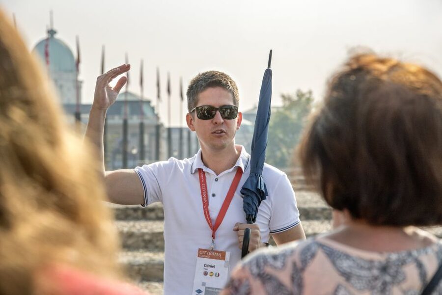 Budapest: Buda Walking Tour - Cobblestones, slopes, and the pace of the afternoon