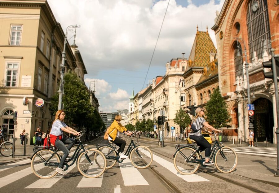Budapest by Bike - 1 Day Bike Rental (9am-6pm) - Who will get the most from this rental