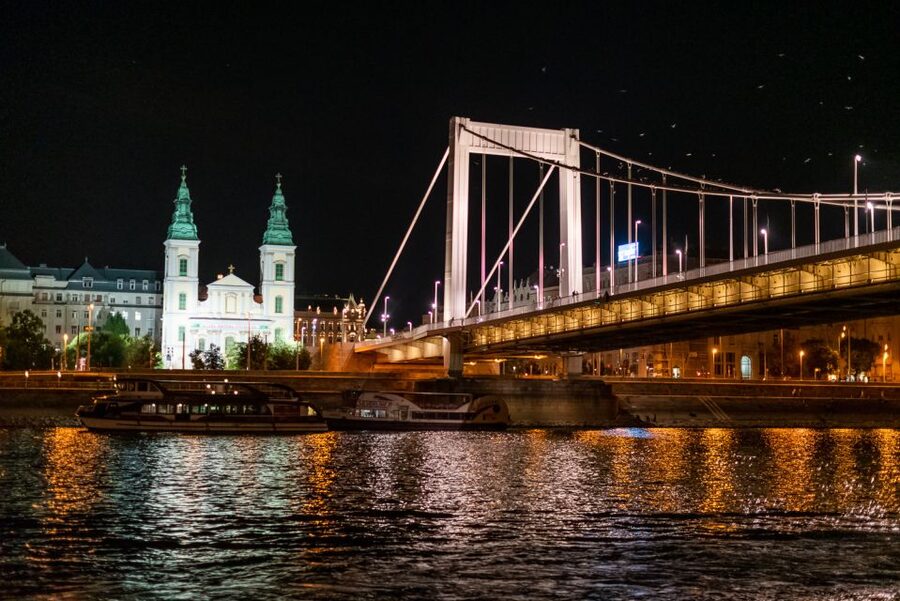 Budapest: Candlelit Dinner River Cruise with Live Music - Is $129 a fair price?