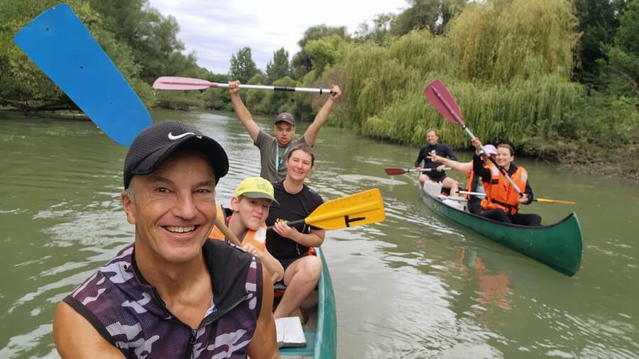 Budapest: Canoeing the Danube w or wo Sauna or Danube Beach - Why this Danube trip feels different from a city cruise