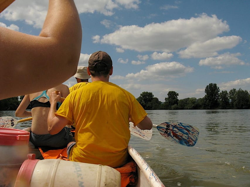 Budapest: Canoeing the Danube w or wo Sauna or Danube Beach - Who will enjoy this outing most
