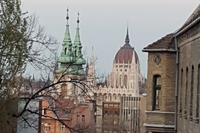 Budapest: Castle District Walking Tour - Matthias Church and Fisherman’s Bastion