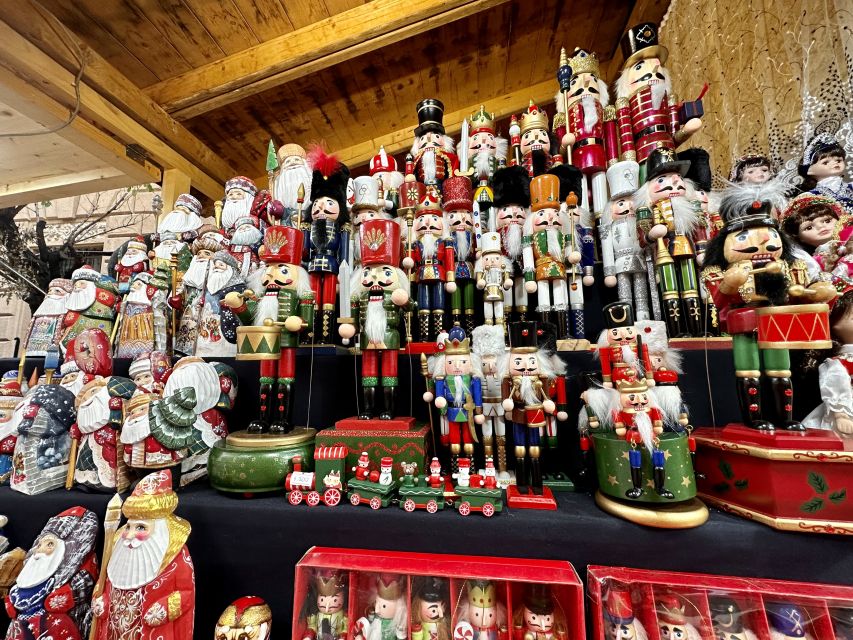 Budapest: Christmas Market Guided Walking Tour with Tastings - Mulled wine, marzipan, and the sweet side of December