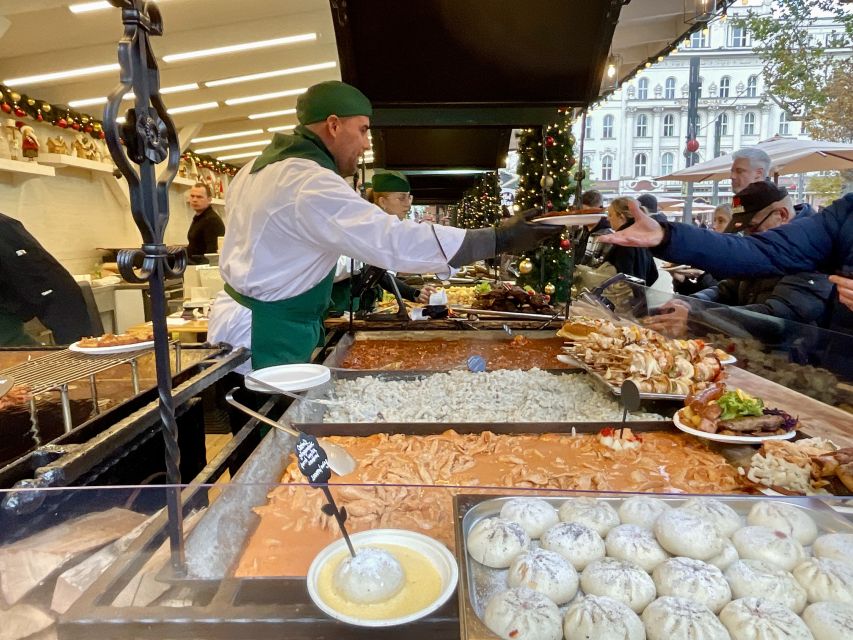 Budapest: Christmas Market Guided Walking Tour with Tastings - Why Hungarian Christmas begins at the market