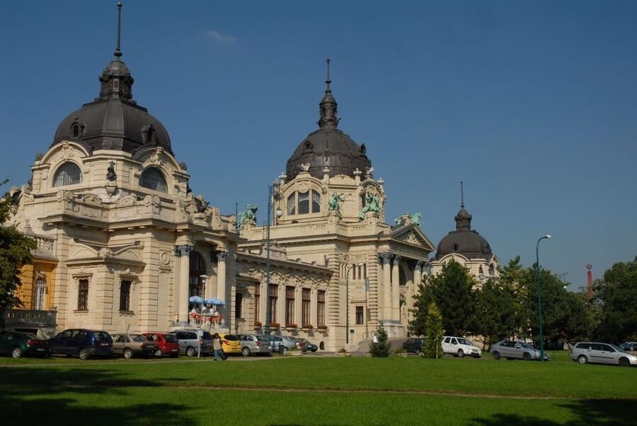 Budapest: City Discovery Tour - Heroes’ Square and Budapest’s grand avenues