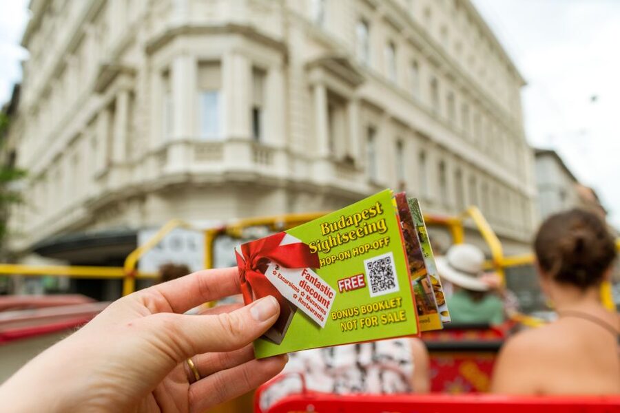 Budapest: City Sightseeing Hop-On Hop-Off Bus Tour & Extras - The river cruise question