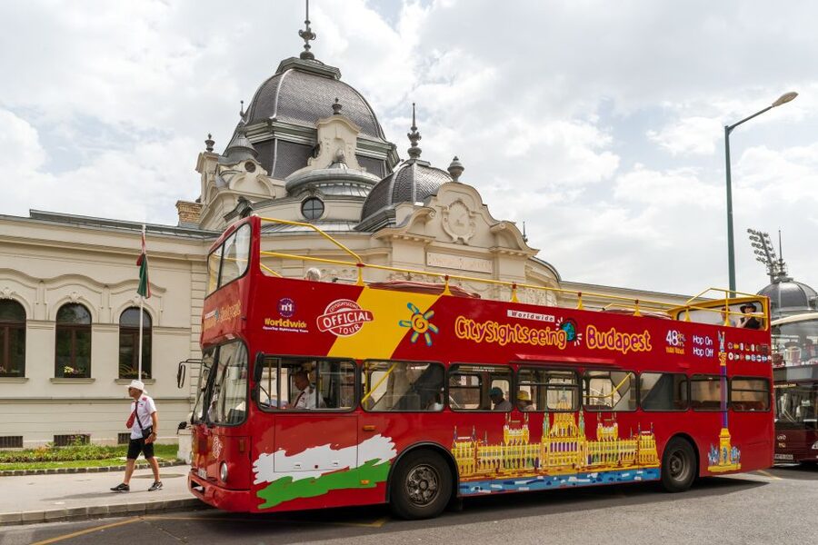 Budapest: City Sightseeing Hop-On Hop-Off Bus Tour & Extras - Pest stops worth planning around