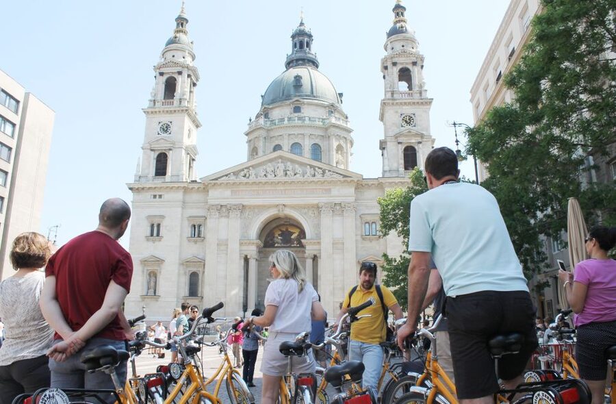 Budapest: Danube River Views Bike Ride - Parliament and the Danube riverfront