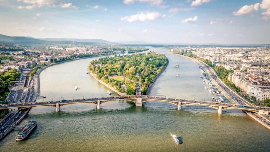 Budapest: Day or Night River Cruise on Panoramic Boat - The open-air deck and onboard comforts