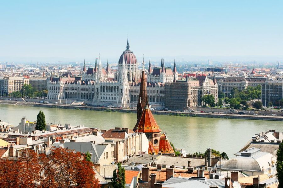 Budapest: Daytime Sightseeing Boat Cruise - Why the Danube is the right place to see Budapest