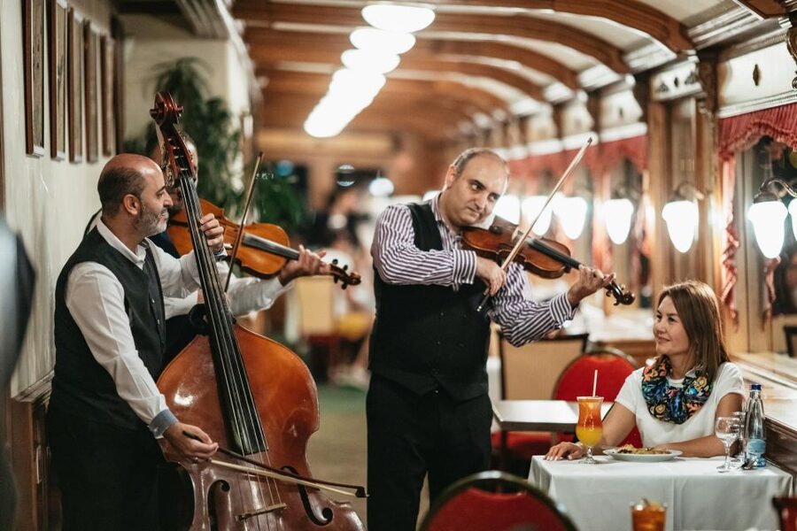 Budapest: Dinner Cruise with Live Music and Folk Dance Show - Should you book the 1.5-hour Danube dinner cruise?