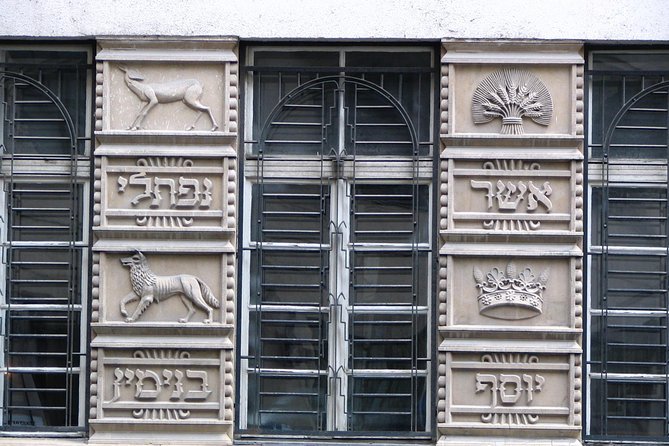 Budapest Dohany, Heroes', Rumbach synagogues & Jewish Ghetto Tour - Kiraly Street, once the center of Jewish Pest