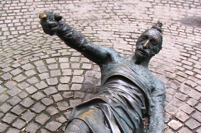Budapest Dohany, Heroes', Rumbach synagogues & Jewish Ghetto Tour - Dob Street and the route through the former ghetto