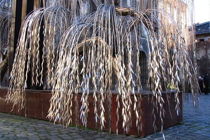 Budapest Dohany Synagogue & Hungarian Jewish Museum & free extras - How the guide affects the visit