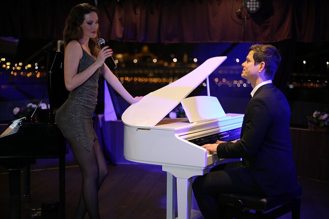 Budapest Drinks and Piano Show Cruise - Group size, meeting point, and timing