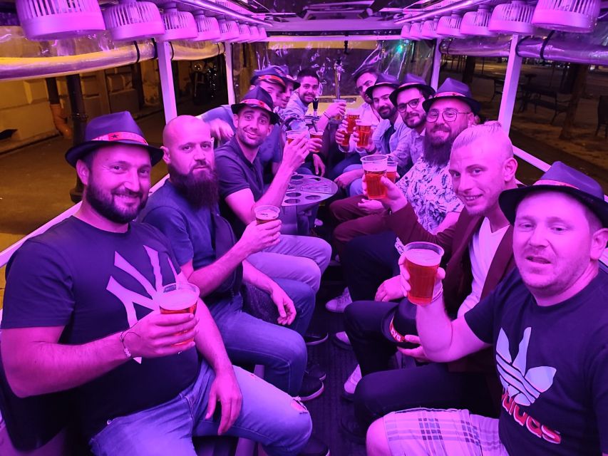 Budapest: eBeerBus Sightseeing Tour - The Opera, Basilica, and central Budapest